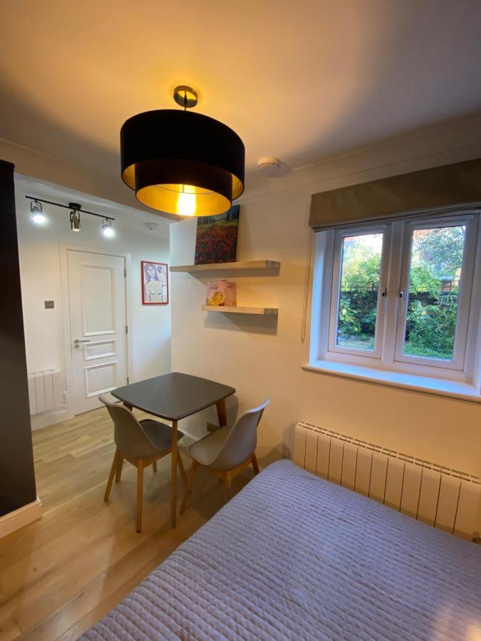 Stylish 1-Bed Studio 런던 외부 사진